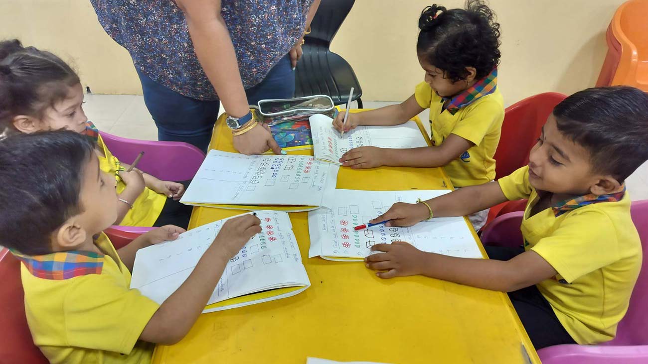 Happy Learning Environment